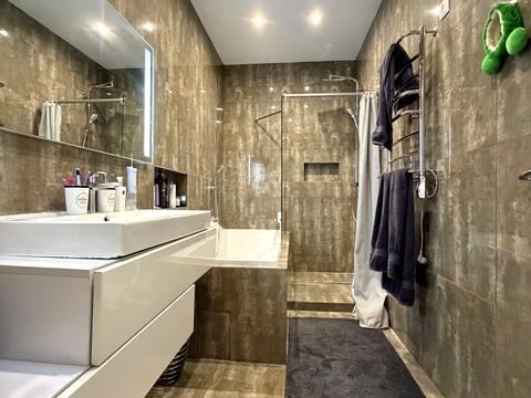 квартира за адресою Малинова вул., 8
