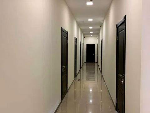комерційна за адресою Спаська вул., 5