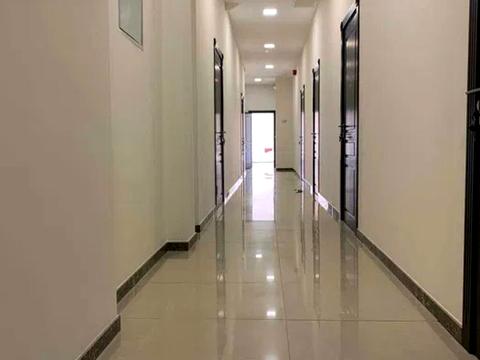 комерційна за адресою Спаська вул., 5