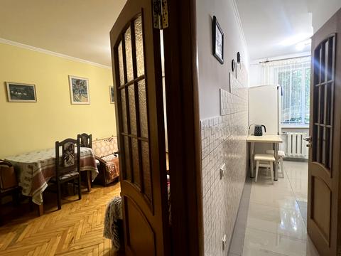 квартира за адресою Наукова вул., 82