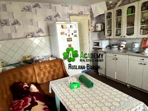 будинок за адресою Місячна вул.