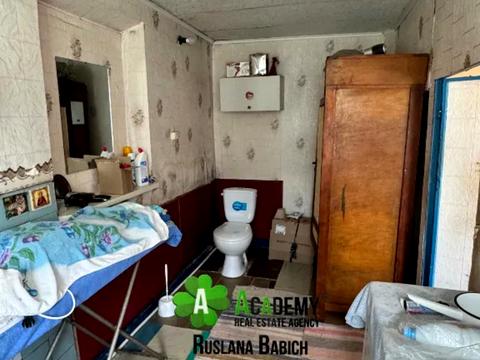 будинок за адресою Місячна вул.