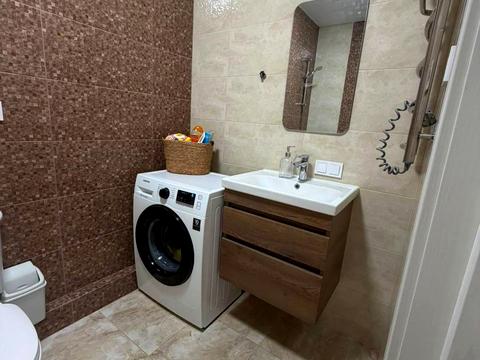 квартира за адресою Перлинна вул., 8