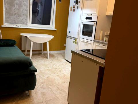 квартира за адресою Перлинна вул., 8