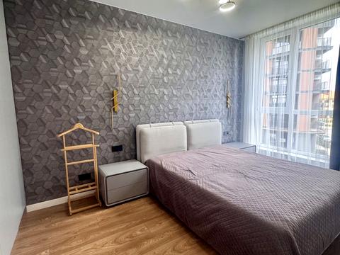 квартира по адресу Героев Майдана ул., 15
