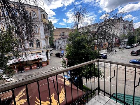 комерційна за адресою Костянтинівська вул., 22/17