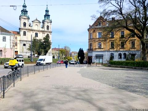 комерційна за адресою Львів, Степана Бандери вул. (), 10
