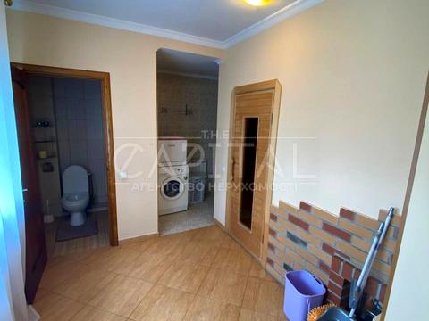 будинок за адресою Русанівські сади вул., 8