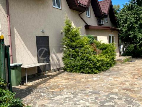 будинок за адресою Русанівські сади вул., 8