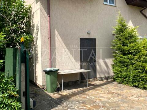 будинок за адресою Русанівські сади вул., 8