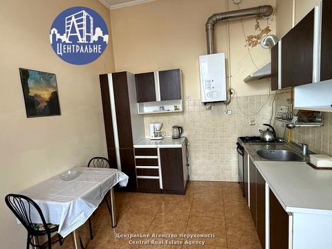квартира за адресою Кафедральна вул., 4