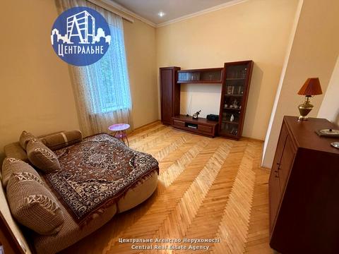 квартира за адресою Кафедральна вул., 4