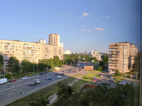 квартира за адресою Героїв полку "Азов" вул. (Маршала Малиновського), 6-Б