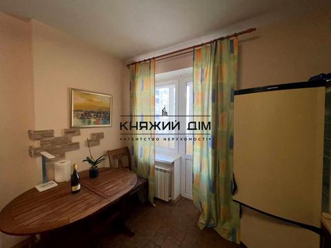 квартира за адресою Микільсько-Слобідська вул., 4-В