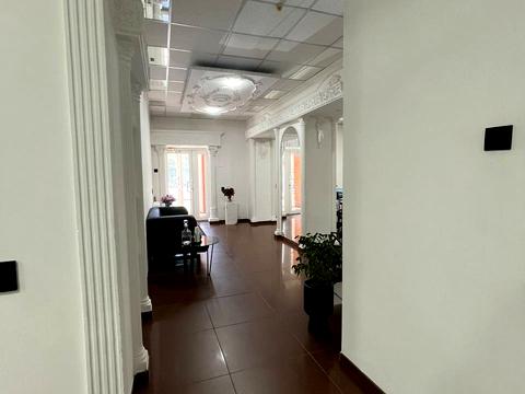 комерційна за адресою Кривий Ріг, Університетський просп. (Гагаріна), 21