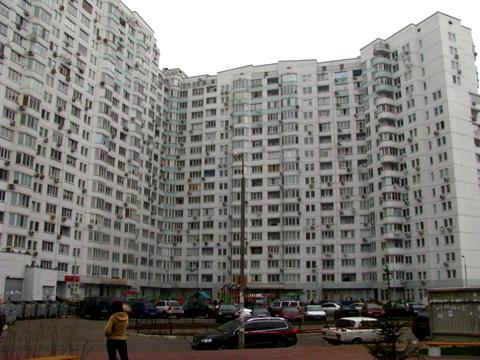 квартира за адресою Миколи Бажана просп., 12