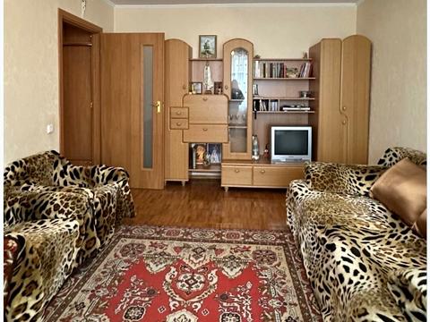 квартира за адресою Довженка вул., 14