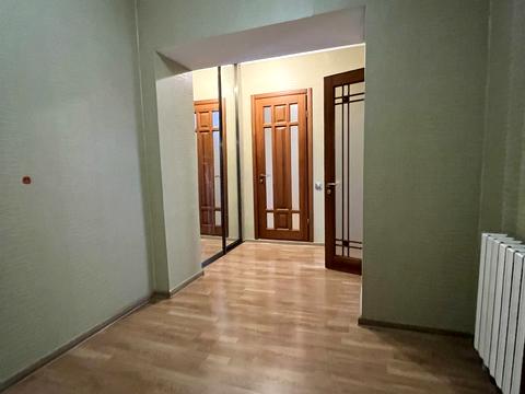 квартира за адресою Тополина вул., 18/2