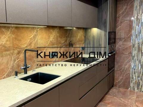 квартира за адресою Князя Романа Мстиславича вул. (Генерала Жмаченка), 28-Б