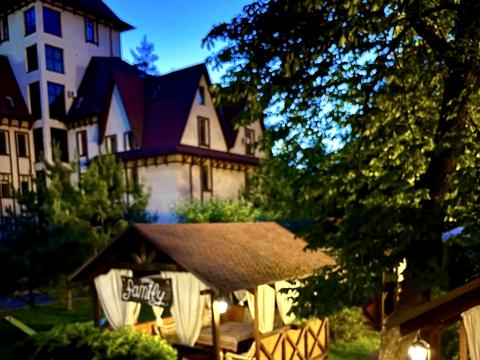 коммерческая по адресу Берестейське шоссе (Брест-Литовське), 8а