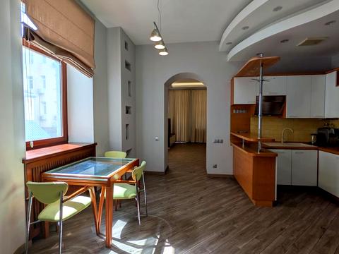 квартира за адресою Богдана Хмельницького вул., 57