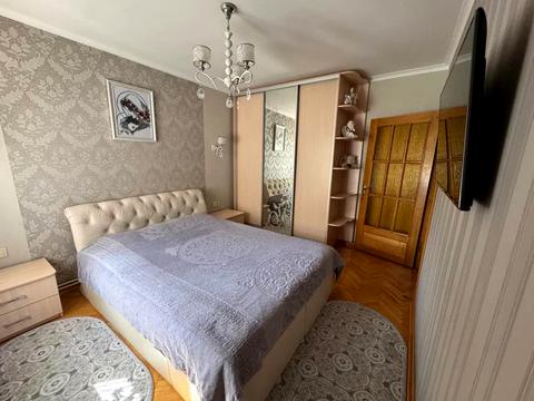 квартира за адресою Володимира Івасюка вул., 28
