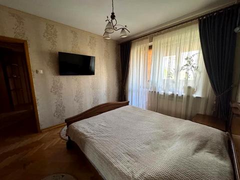 квартира за адресою Володимира Івасюка вул., 28