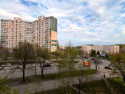 квартира за адресою Наталії Ужвій вул., 12