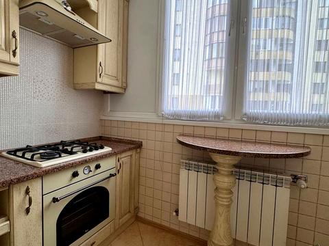 квартира за адресою Ігоря Білозіра вул., 4