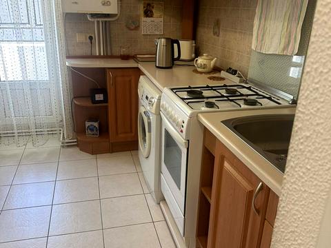 квартира за адресою Джона Леннона вул., 25
