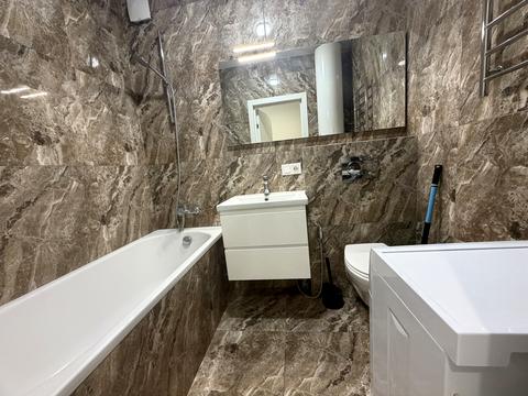 квартира за адресою Осіння вул., 71