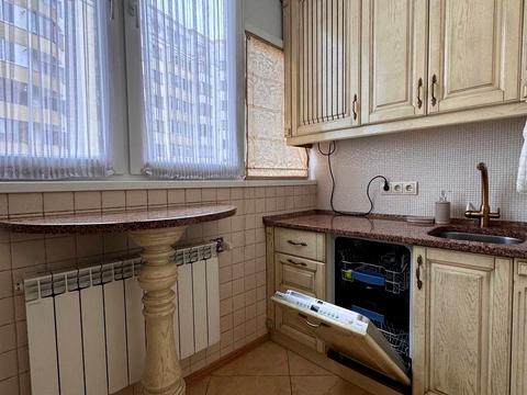квартира за адресою Ігоря Білозіра вул., 4