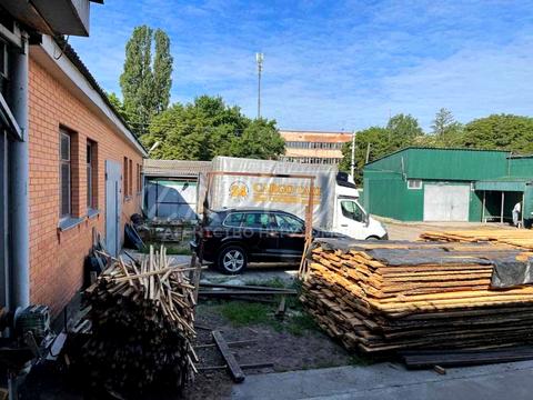 комерційна за адресою Івана Кожедуба вул., 1