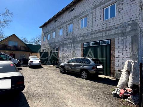 комерційна за адресою Стеценка вул., 75-К