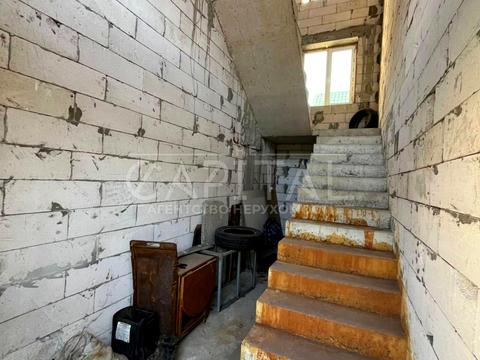 комерційна за адресою Стеценка вул., 75-К