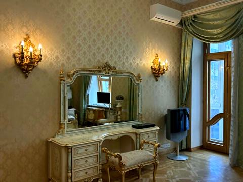 квартира за адресою Малопідвальна вул., 12/10