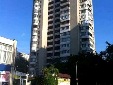 квартира за адресою Раїси Окіпної вул., 3-А