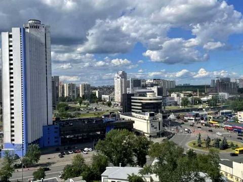 квартира за адресою Раїси Окіпної вул., 3-А