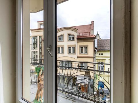 квартира за адресою Ринок вул., 1