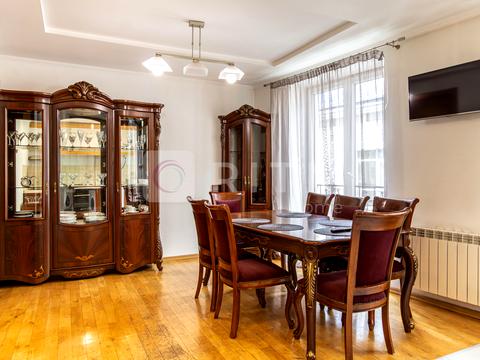 квартира за адресою Ринок вул., 1