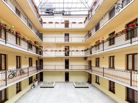 квартира за адресою Ринок вул., 1