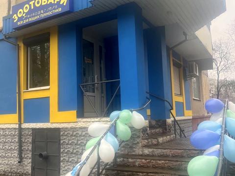 комерційна за адресою Степана Бандери вул., 69а
