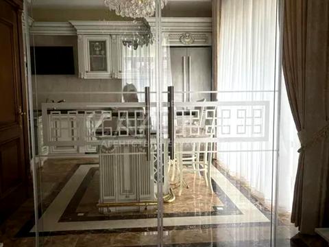 будинок за адресою Юності