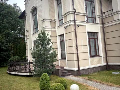 будинок за адресою Юності
