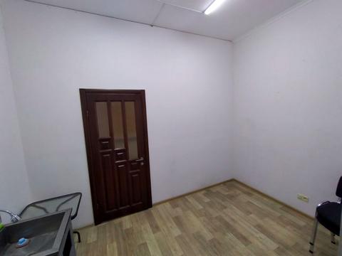 комерційна за адресою Шевченка вул., 33