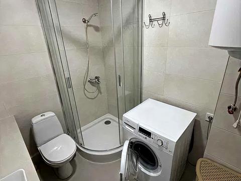 квартира за адресою Залізнична вул., 9Б