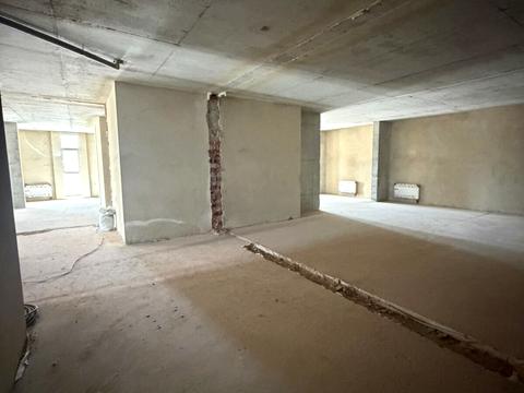 комерційна за адресою Володимира Навроцького вул., 31-А