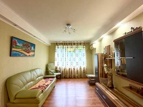 квартира за адресою Генерала Момота вул. (Луначарського), 11