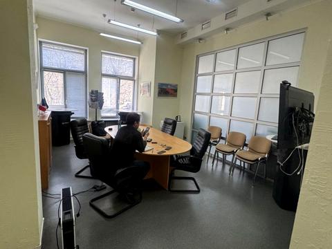 коммерческая по адресу Большая Житомирская ул., 1