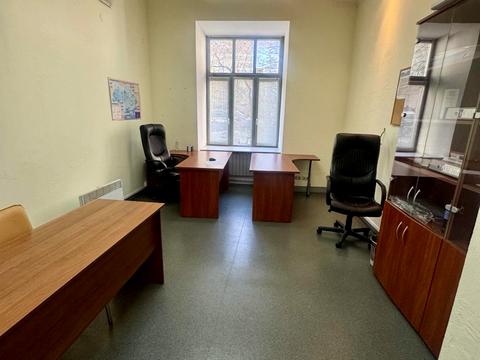 коммерческая по адресу Большая Житомирская ул., 1